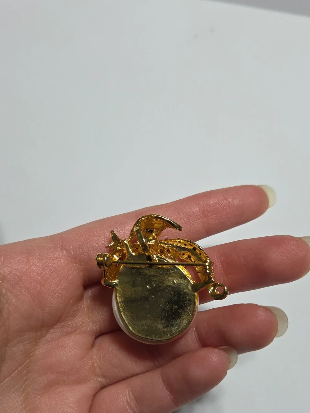 Vintage Large Faux Pearl Rhinestone Leaf Brooch Gold Tone Statement Pin